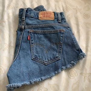 Levi’s high waisted shorts!